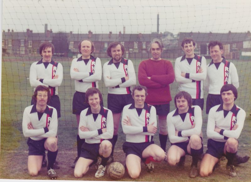 BT RHQ Football Team 1976.jpg